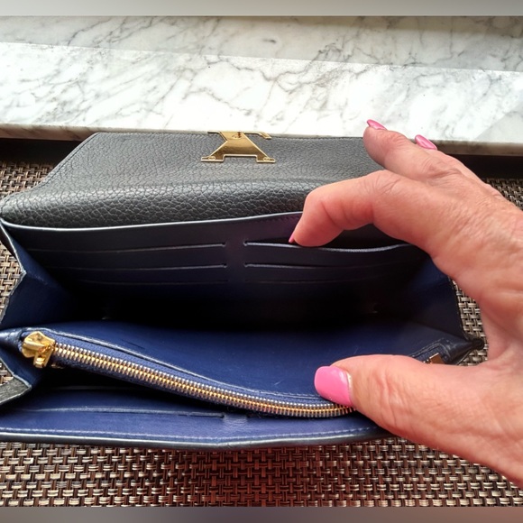 Louis Vuitton BLUE Capucines Wallet - Picture 13 of 16